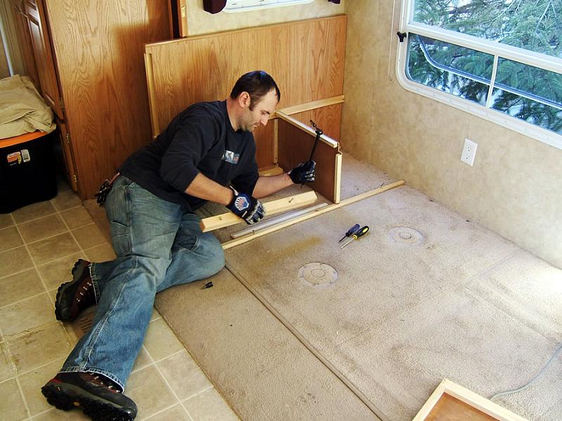 RV Furniture Choosing RV, Motorhome & Toyhauler Furniture RVshare